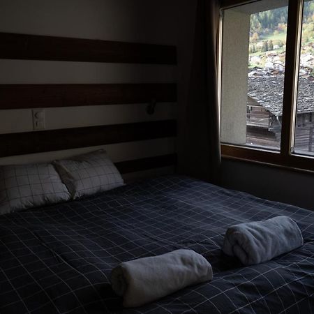Bagnes La Baraka Hostel المظهر الخارجي الصورة