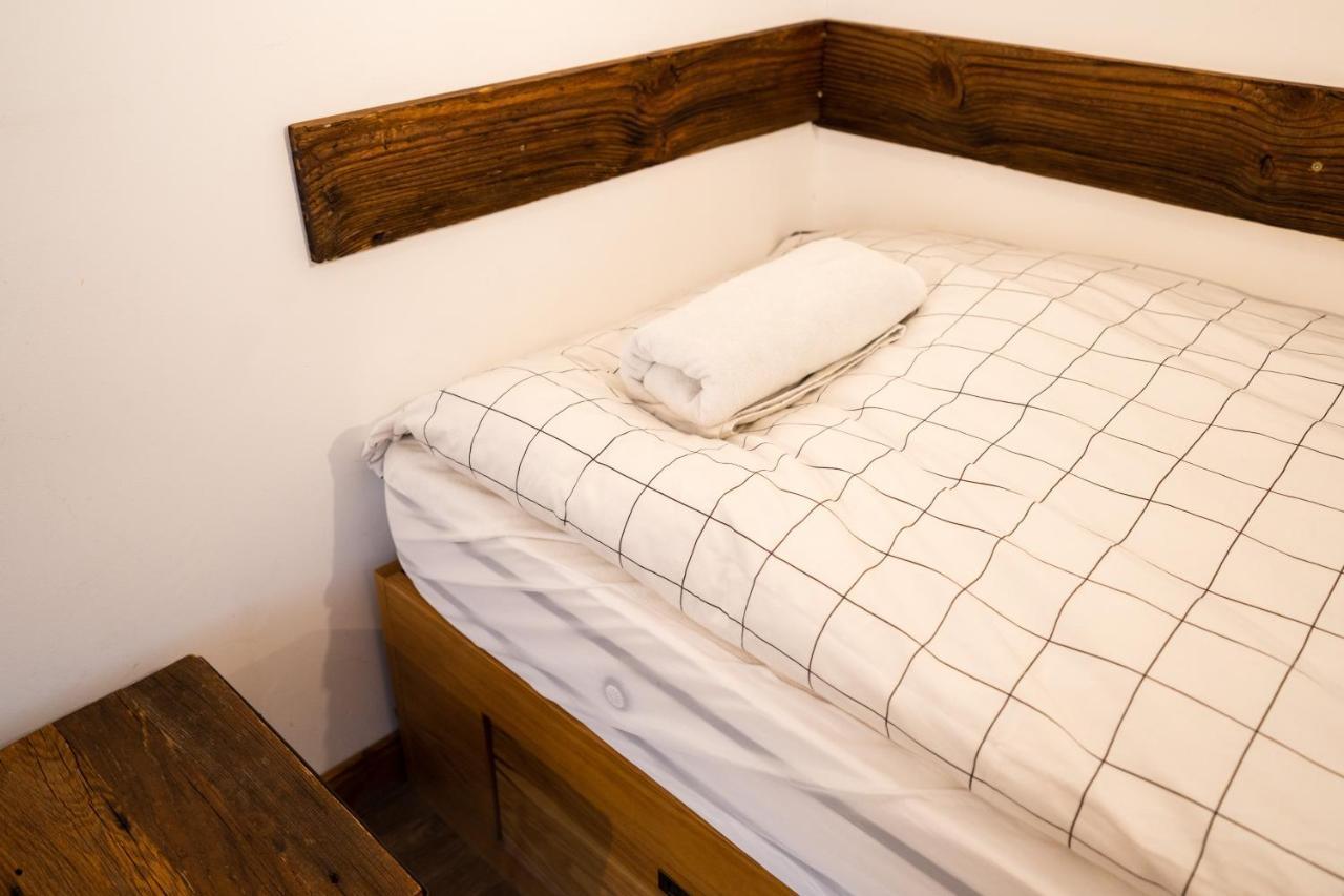 Bagnes La Baraka Hostel المظهر الخارجي الصورة
