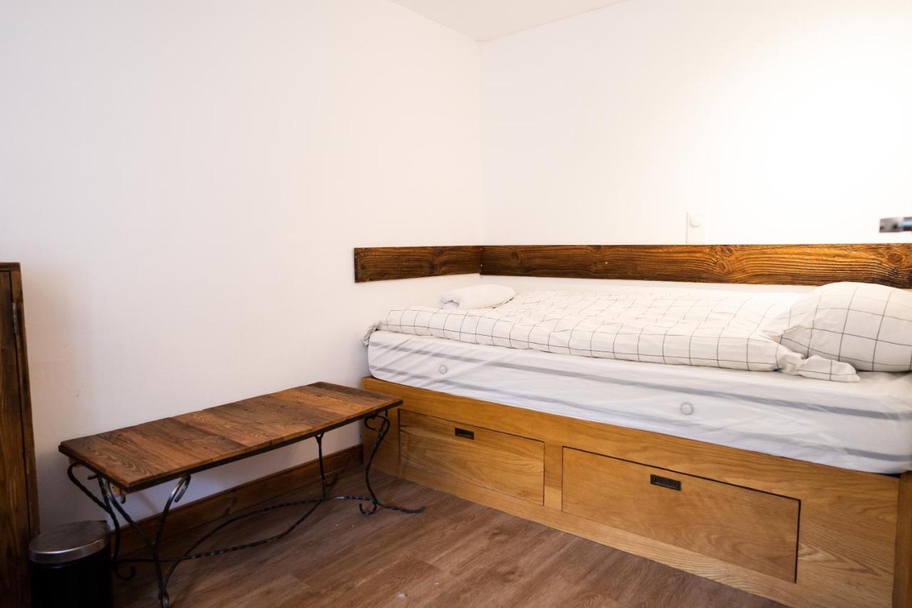 Bagnes La Baraka Hostel المظهر الخارجي الصورة