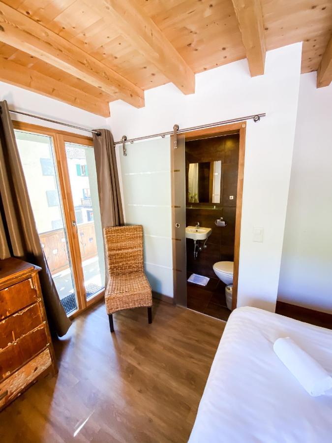 Bagnes La Baraka Hostel المظهر الخارجي الصورة