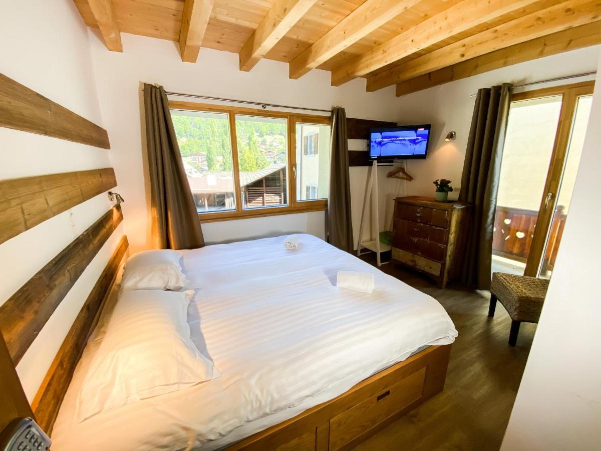 Bagnes La Baraka Hostel المظهر الخارجي الصورة